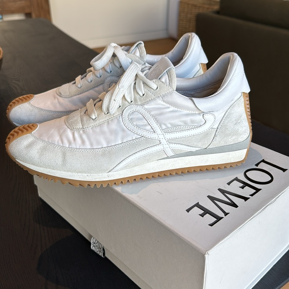Loewe Flow Runner Used White - Picture 4 of 7